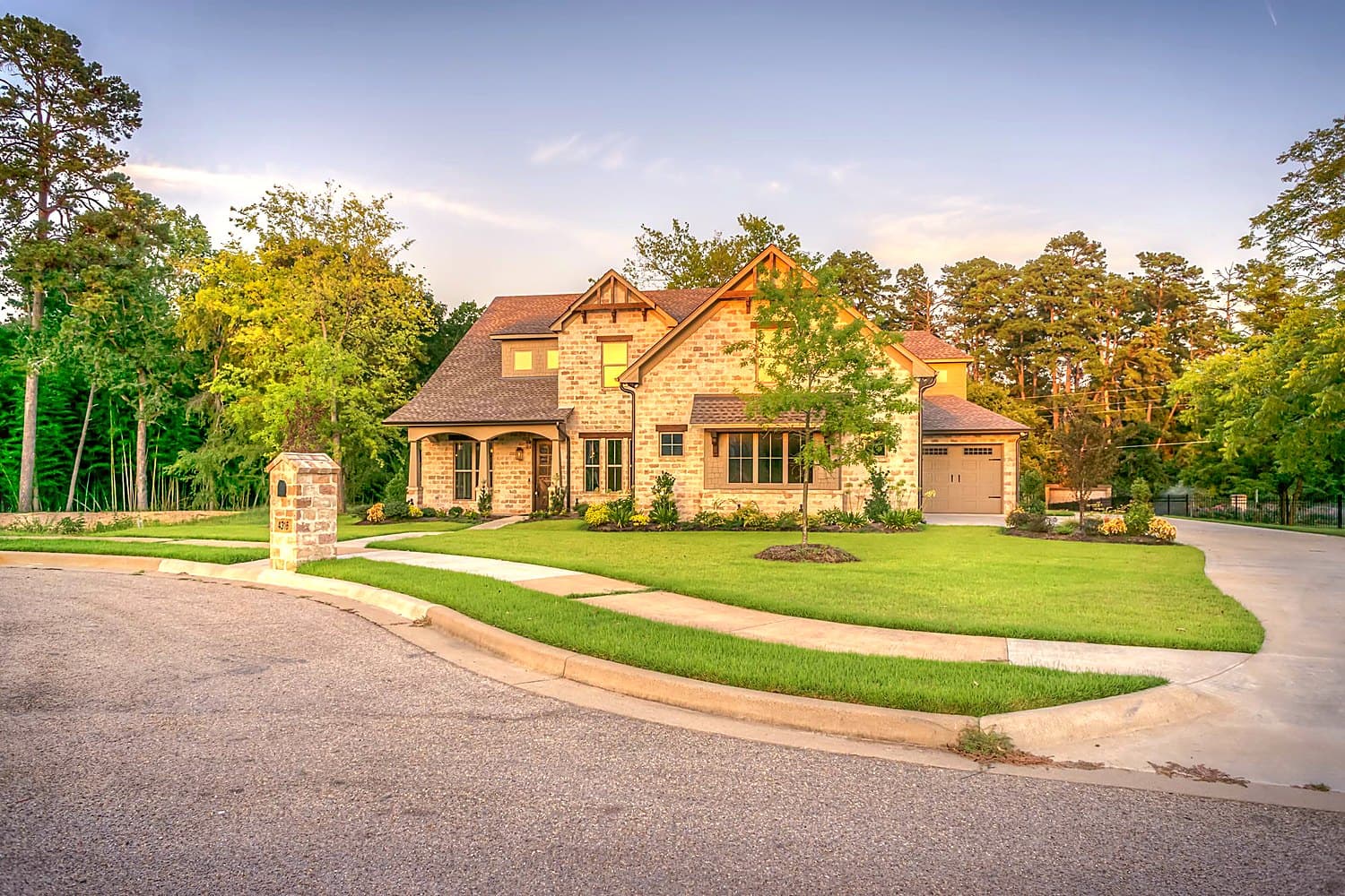 Modern Florida neighborhood